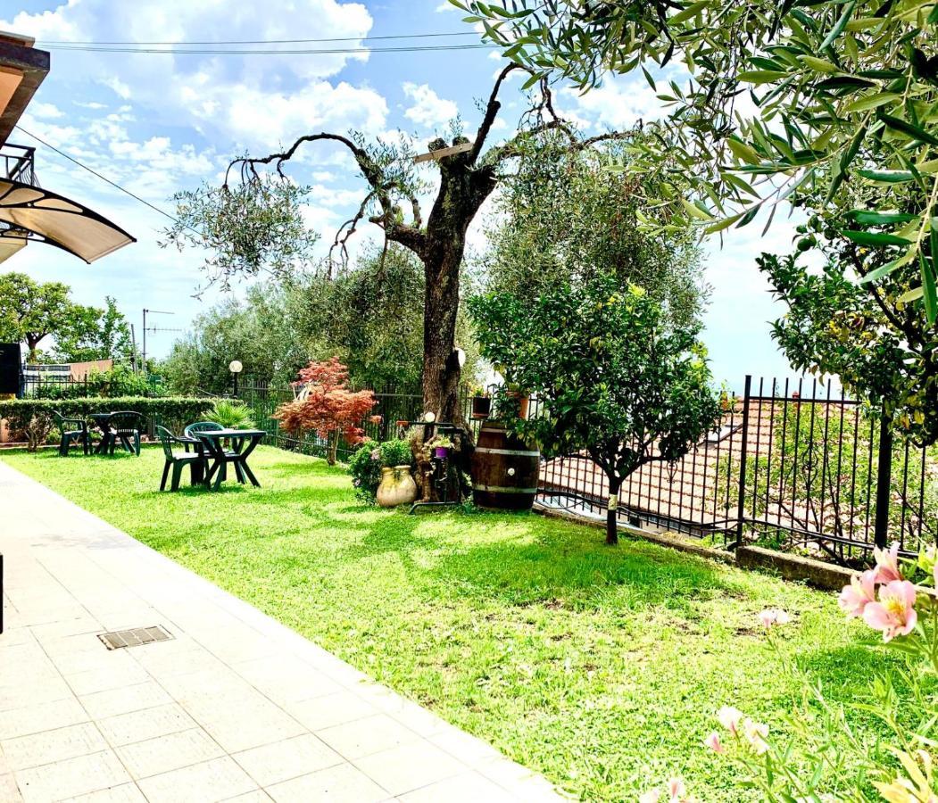 Il Gabbiano Di Pieve Bed & Breakfast เปียเว ลิกูเร ภายนอก รูปภาพ