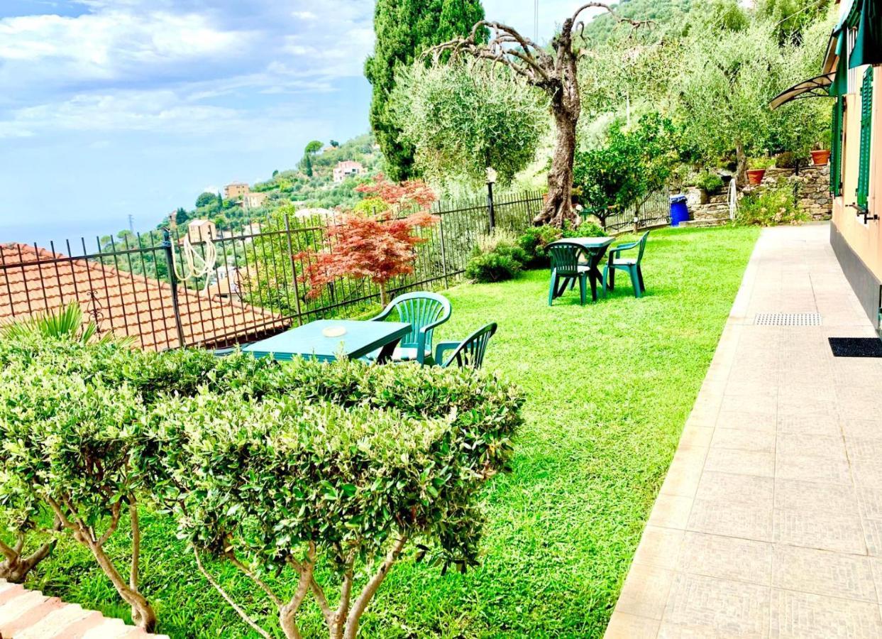 Il Gabbiano Di Pieve Bed & Breakfast เปียเว ลิกูเร ภายนอก รูปภาพ