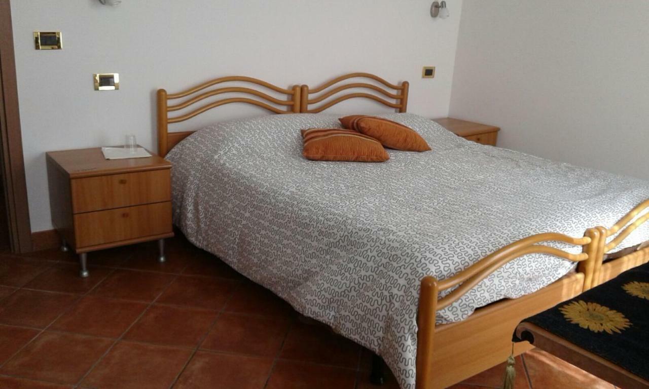 Il Gabbiano Di Pieve Bed & Breakfast เปียเว ลิกูเร ภายนอก รูปภาพ